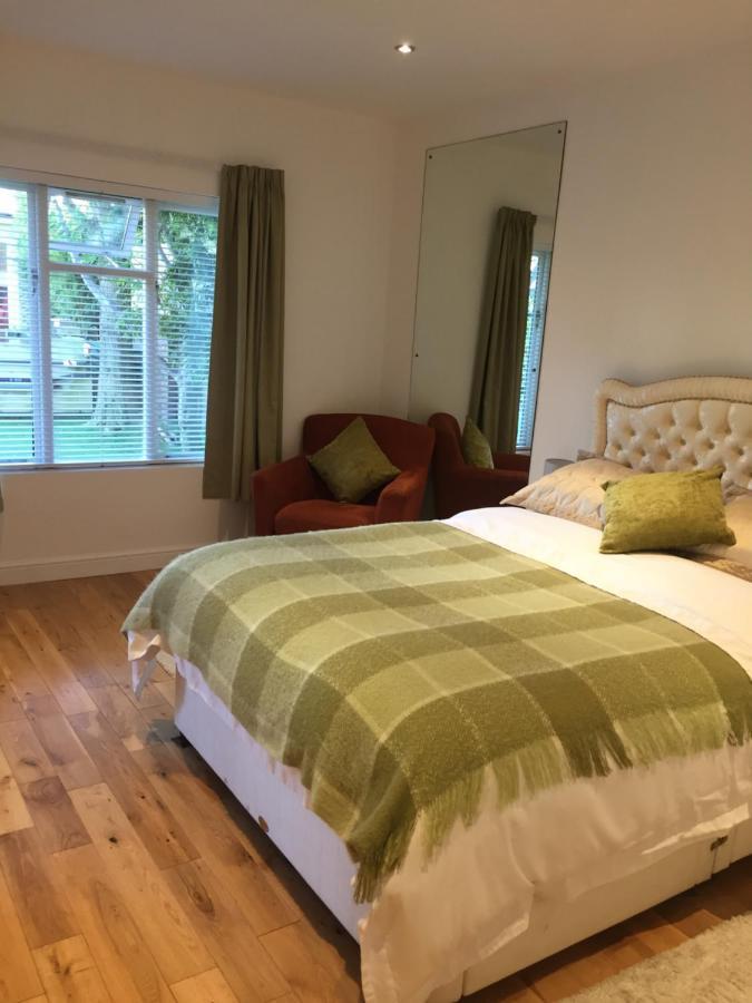 The Coach House Apartment Cardiff